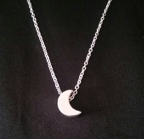 SMALL CRESCENT MOON NECKLACE