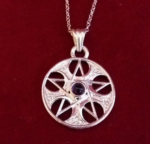PENTACLE NECKLACE WITH AMETHYST STONE CENTER